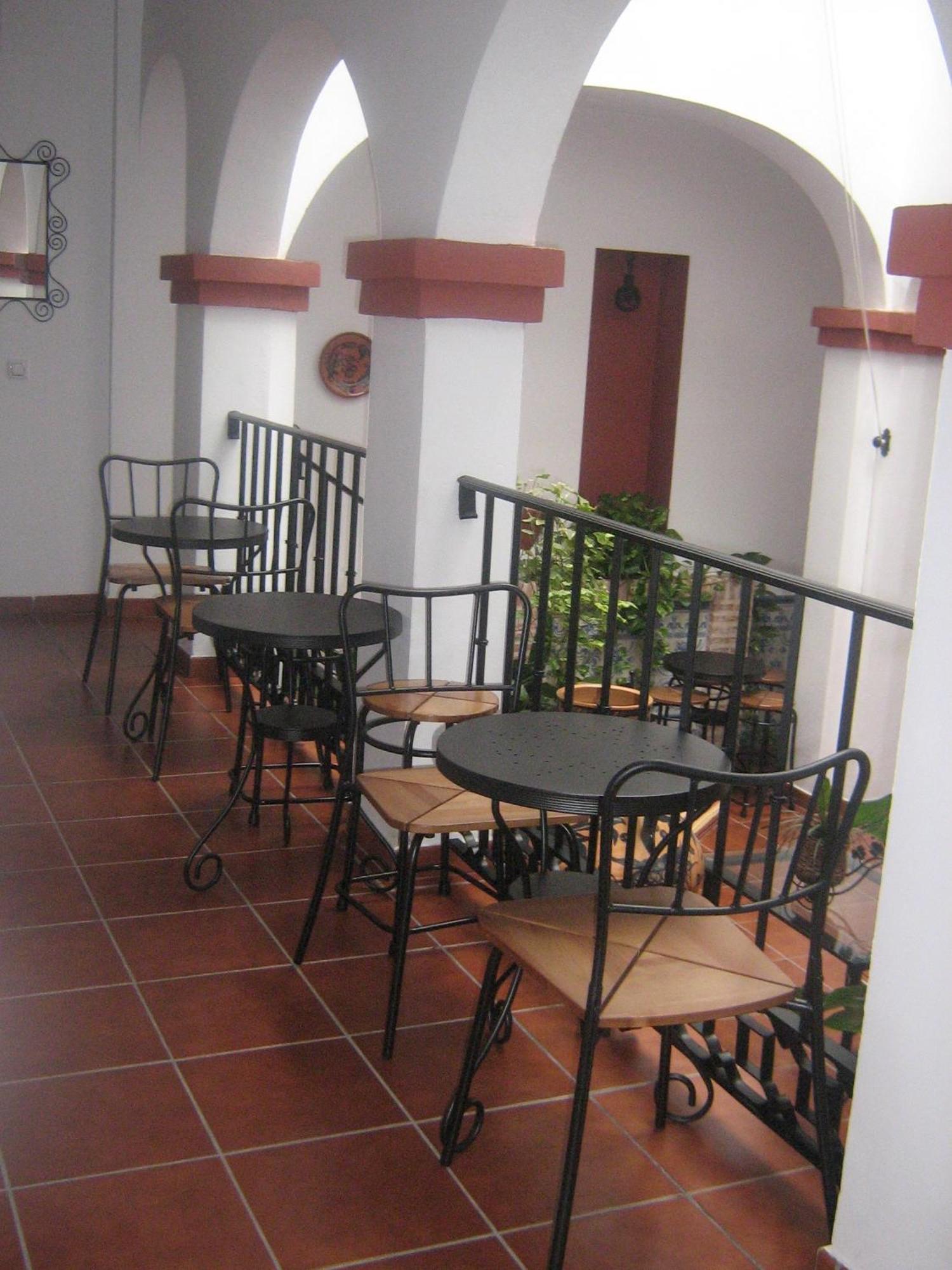 Apartamentos Turisticos Casa Cantillo Carmona  Exterior photo